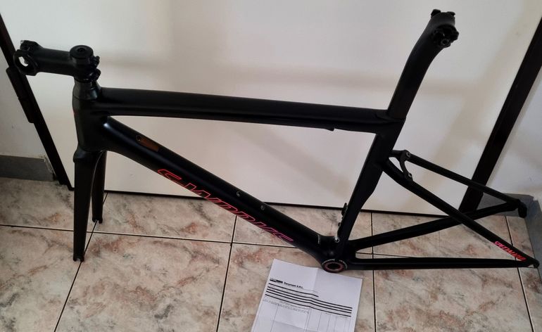 Used Specialized S-Works Tarmac SL6 Frameset 2019 Frameset 2019 Road & Gravel, Black — image 4 of 10