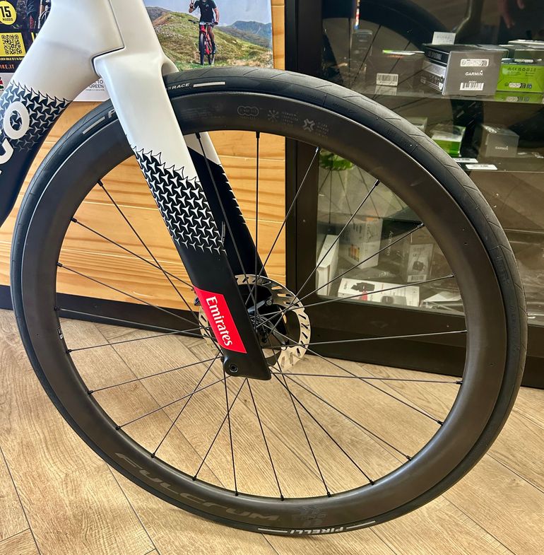 Used Colnago Y1Rs Shimano Dura Ace Di2 2025 2025 Road & Gravel, White — image 4 of 10