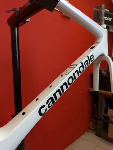 Tweedehands Cannondale SuperSix EVO Carbon Frameset 2025 Frameset 2025 Road & Gravel — afbeelding 3 van 23