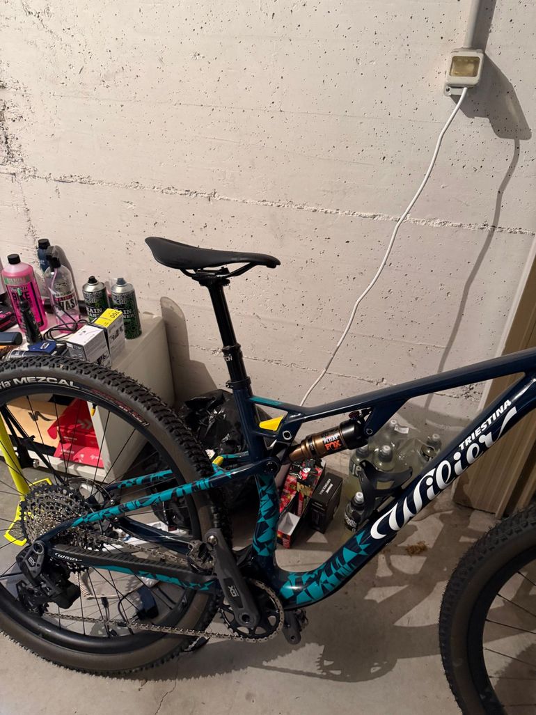 Wilier urta Max slr Custom SRAM GX Eagle AXS 2026 Mountainbike usato, Blu — immagine 4 di 18