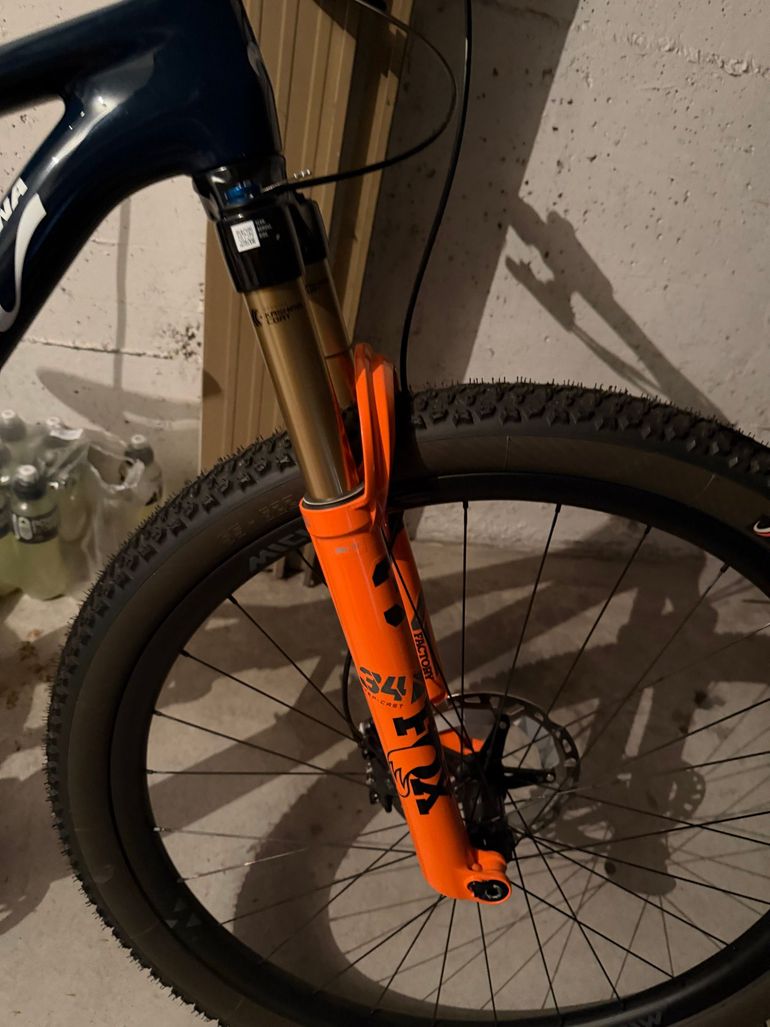 Wilier urta Max slr Custom SRAM GX Eagle AXS 2026 Mountainbike usato, Blu — immagine 9 di 18
