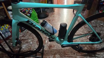 Used Bianchi Specialissima Shimano Ultegra Di2 2025 Road & Gravel, Blue — image 8 of 8