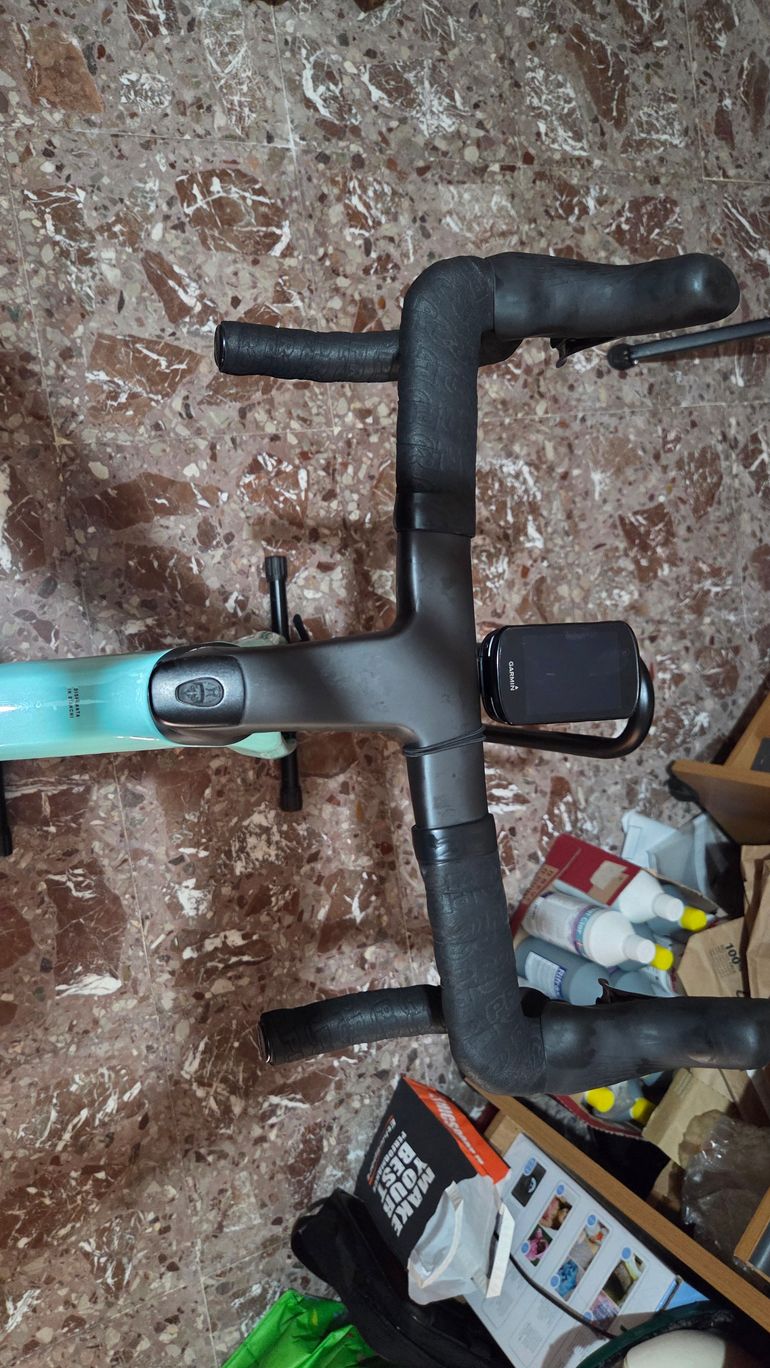 Used Bianchi Specialissima Shimano Ultegra Di2 2025 Road & Gravel, Blue — image 5 of 8