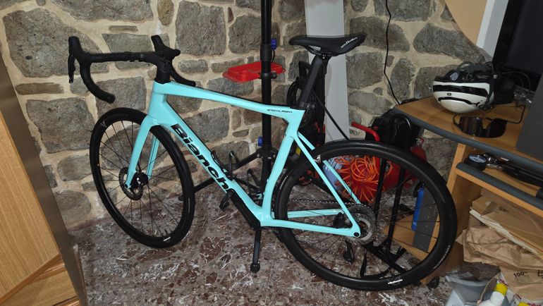 Used Bianchi Specialissima Shimano Ultegra Di2 2025 Road & Gravel, Blau — image 2 of 9