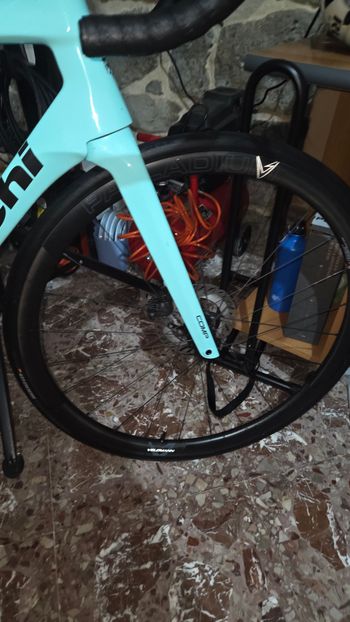 Used Bianchi Specialissima Shimano Ultegra Di2 2025 Road & Gravel, Blau — image 7 of 9