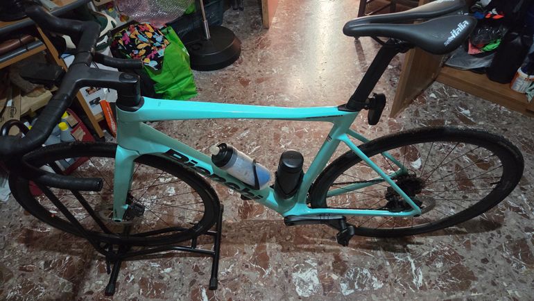 Used Bianchi Specialissima Shimano Ultegra Di2 2025 Road & Gravel, Blue — image 6 of 8