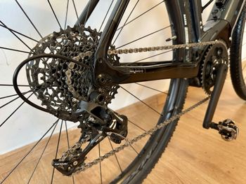 Used Basso Volta SRAM Apex 2022 Road & Gravel, Green — image 9 of 11