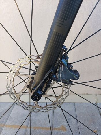 Used Specialized Women's Tarmac Disc Comp 2019 2019 Road & Gravel, Black — image 12 of 14