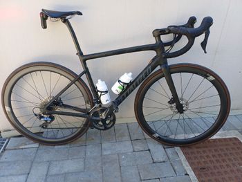 Used Specialized Women's Tarmac Disc Comp 2019 2019 Road & Gravel, Black — image 14 of 14