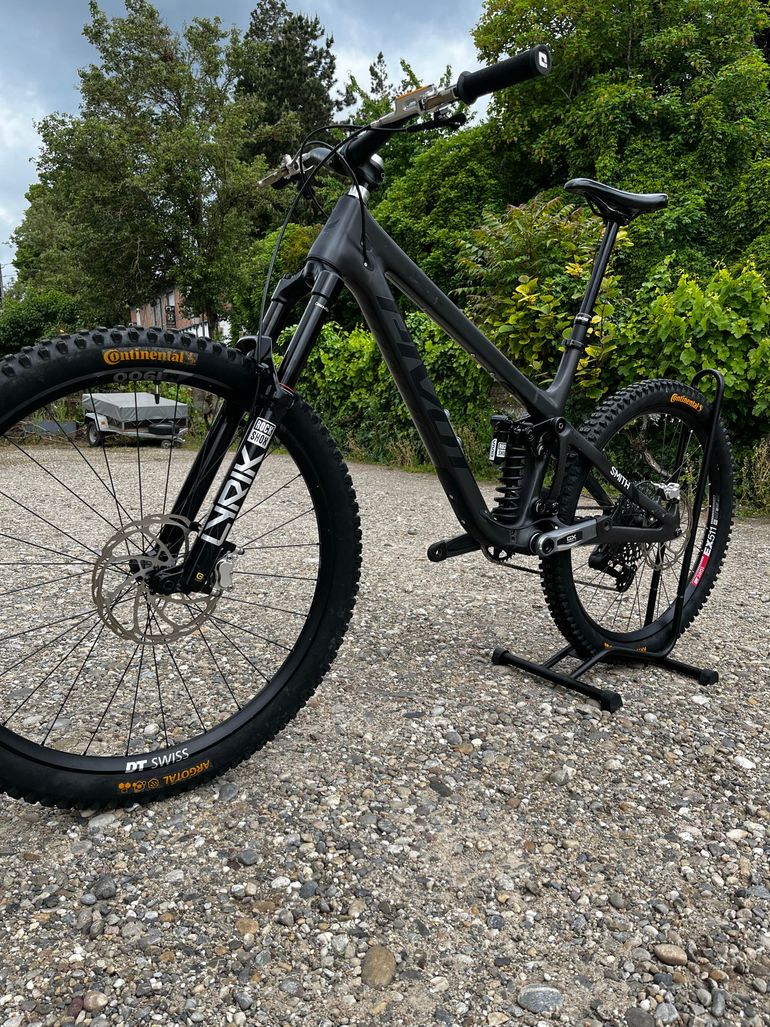 Used Pivot Mach 6 SRAM GX Eagle AXS 2025 Mountainbike, Black — image 4 of 11