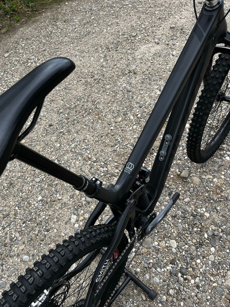 Used Pivot Mach 6 SRAM GX Eagle AXS 2025 Mountainbike, Black — image 11 of 11