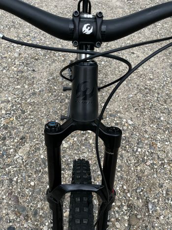 Used Pivot Mach 6 SRAM GX Eagle AXS 2025 Mountainbike, Black — image 10 of 11