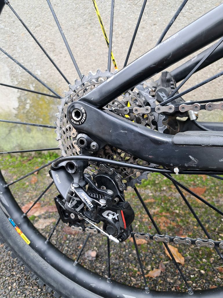 Used Scott Genius 700 SL Carbone 2013 Mountainbike, Black — image 6 of 10