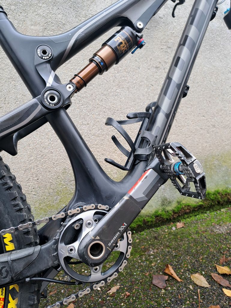 Used Scott Genius 700 SL Carbone 2013 Mountainbike, Black — image 8 of 10