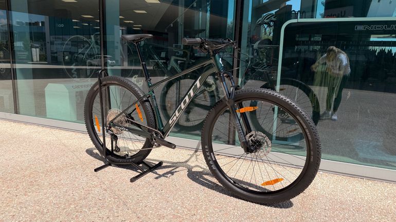 Used Scott Scale 935 2025 2025 Mountainbike, Black, 29 — image 1 of 12
