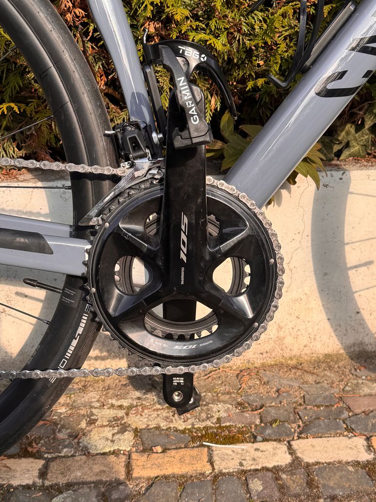 Used Canyon Endurace CF 7 2024 2024 Road & Gravel, Light Gray — image 6 of 7