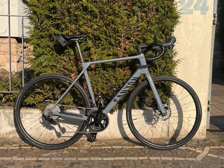 Used Canyon Endurace CF 7 2024 2024 Road & Gravel, Light Gray — image 2 of 7
