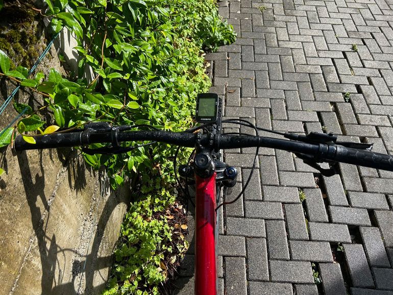 Used Trek Marlin 8 Gen 3 2023 2023 Mountainbike, Red, 26, 27.5, 29 — image 5 of 6