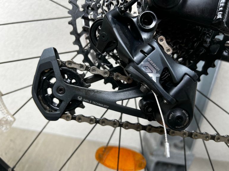 Used Mondraker DUSK 2024 2024 Mountainbike, Black, 29 — image 22 of 25