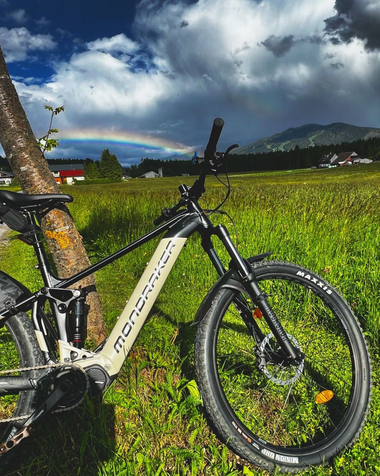 Used Mondraker DUSK 2024 2024 Mountainbike, Black, 29 — image 4 of 25
