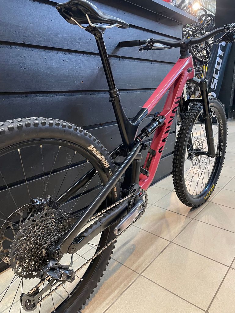 Used Canyon Spectral 29 CF 9 2021 2021 Mountainbike — image 3 of 4