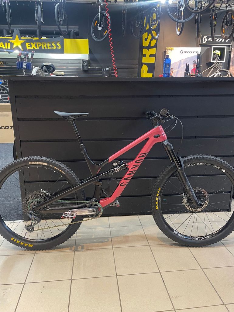 Used Canyon Spectral SRAM GX Eagle 2021 Mountainbike, Red, 29 — image 1 of 5