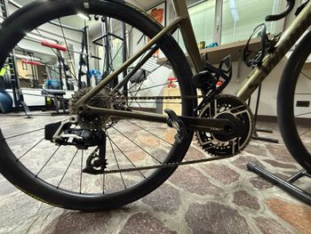 Used Specialized S-Works Tarmac SL8 – SRAM RED AXS 2025 2025 Road & Gravel, Green — image 3 of 3