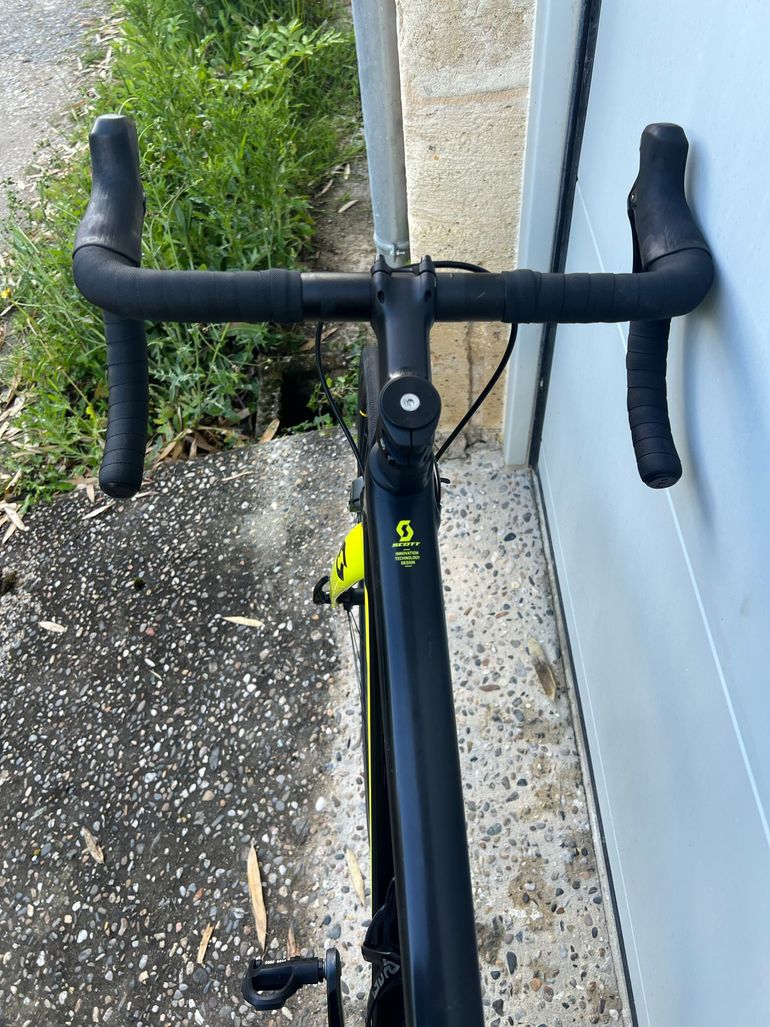 Used Scott Addict 10 2020 2020 Road & Gravel — image 6 of 7