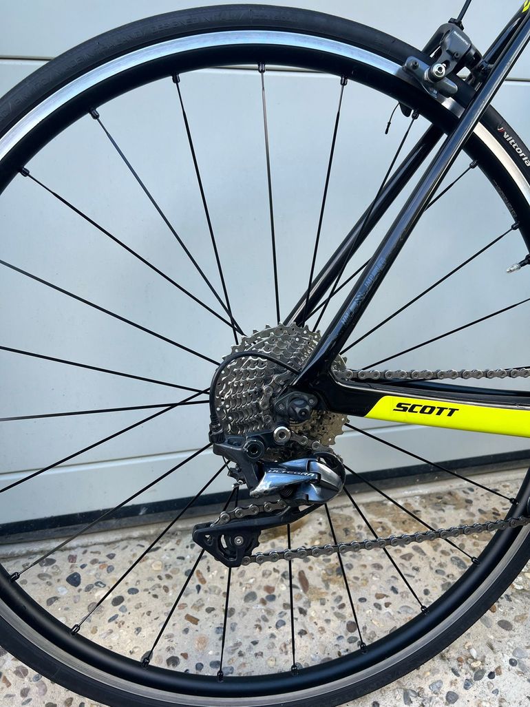Used Scott Addict 10 2020 2020 Road & Gravel — image 5 of 7