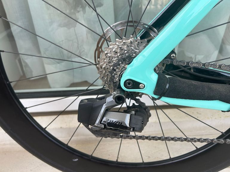 Used Bianchi Aria SRAM Rival eTap AXS 2023 Road & Gravel, Blue — image 8 of 8