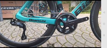 Used Bianchi Oltre Comp Ultegra Di2 2025 2025 Road & Gravel, Green — image 2 of 3