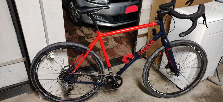 Used Genesis Fugio 30 2019 2019 Road & Gravel — image 1 of 8