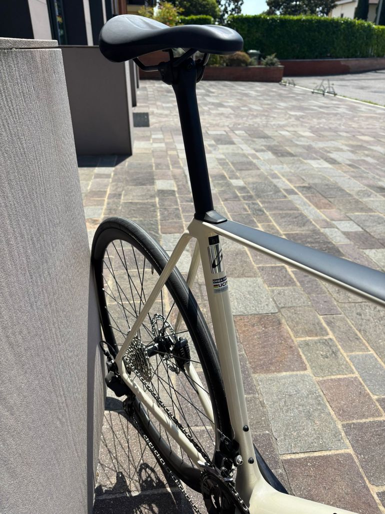 Used Orbea ORCA M30 2024 2024 Road & Gravel — image 6 of 8