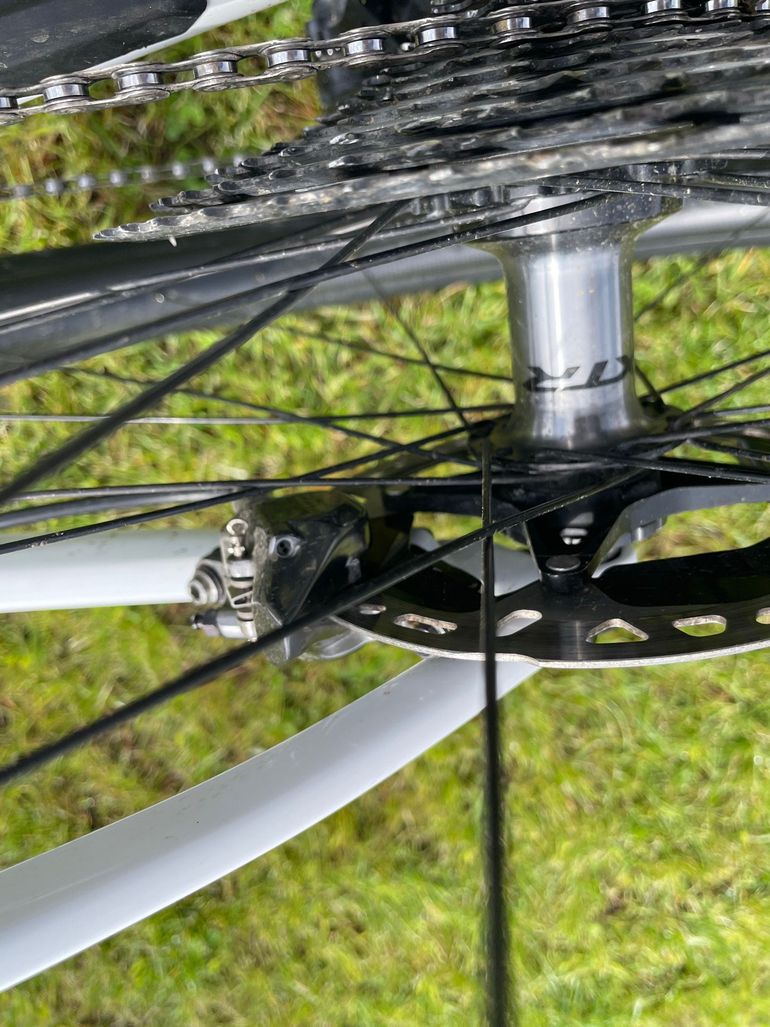 Used Canyon Lux CF SLX 9 TEAM 2022 2022 Mountainbike, White, 29 — image 6 of 9