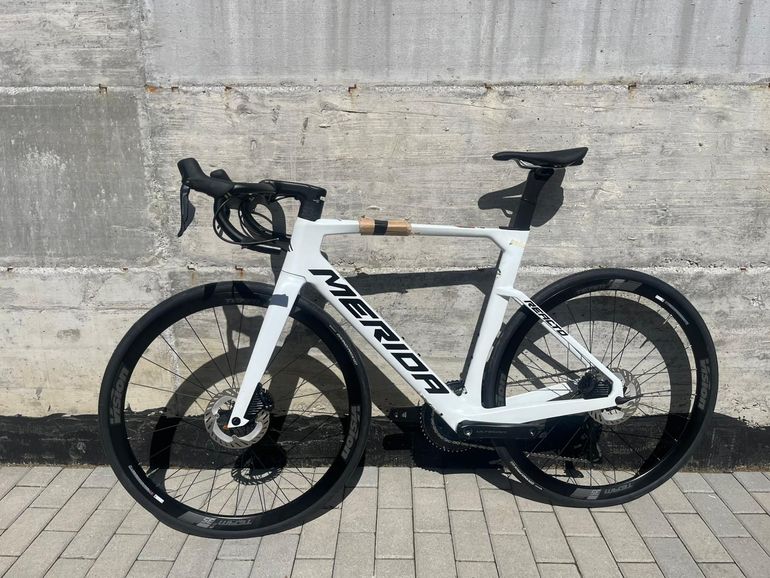 Used Merida Reacto White Ultegra Di2 Vision Team 35 2025 Road & Gravel, White — image 2 of 10