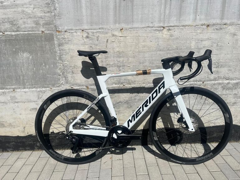 Used Merida Reacto White Ultegra Di2 Vision Team 35 2025 Road & Gravel, White — image 1 of 10