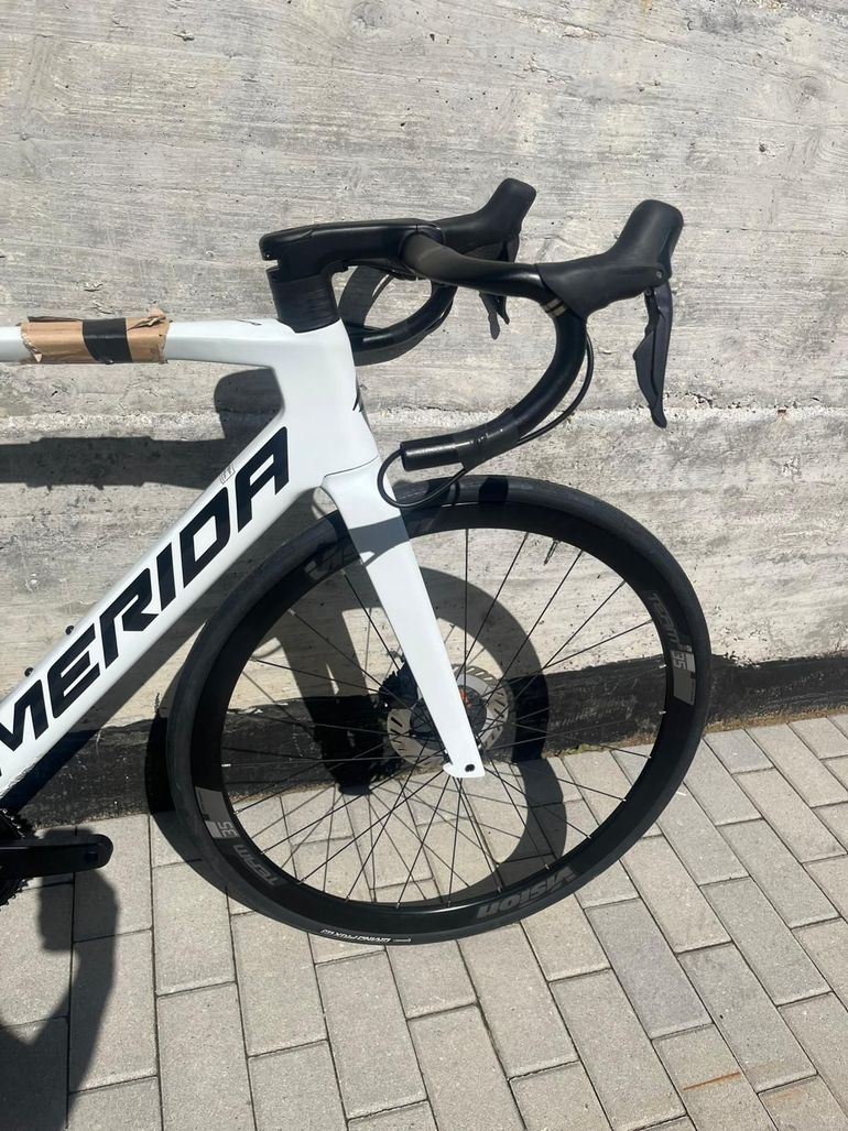 Used Merida Reacto White Ultegra Di2 Vision Team 35 2025 Road & Gravel, White — image 3 of 10