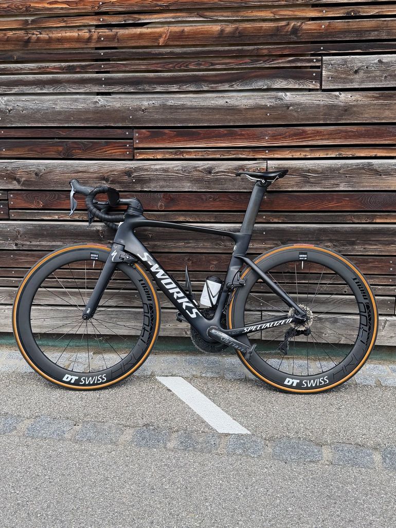 Used S Works S Works Custom Shimano Ultegra Di2 2018 Road & Gravel — image 2 of 15