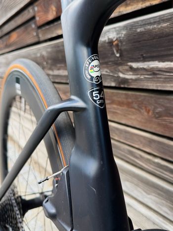 Used S Works S Works Custom Shimano Ultegra Di2 2018 Road & Gravel — image 9 of 15