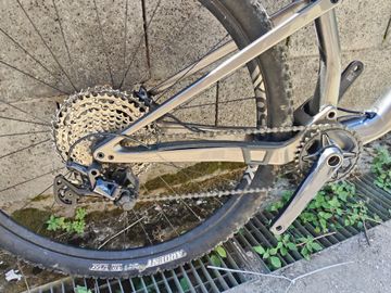 Gebrauchtes Orbea OIZ M10 2022 2022 Mountainbike, Schwarz, 29 — Bild 3 von 3