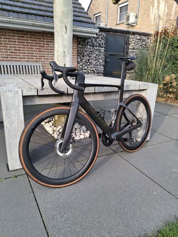 Scott Foil RC 10 2023 2023 Road & Gravel usato, Nero — immagine 8 di 10