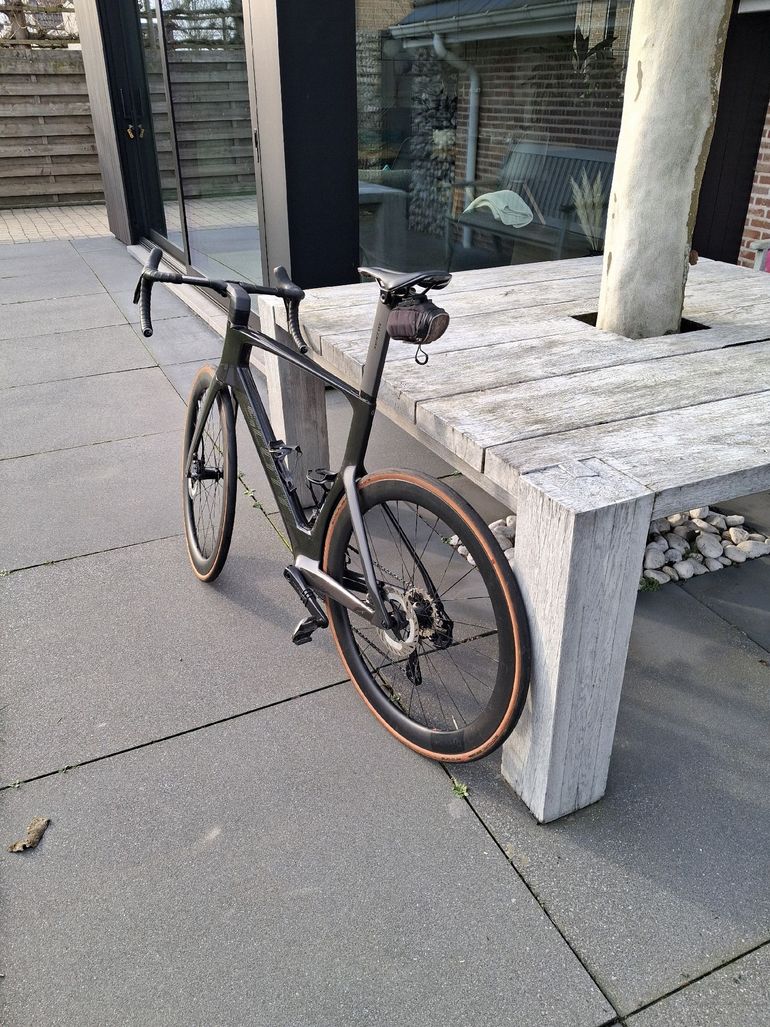 Used Scott Foil RC 10 2023 2023 Road & Gravel, Black — image 4 of 8