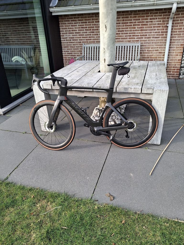 Used Scott Foil RC 10 2023 2023 Road & Gravel, Black — image 2 of 8