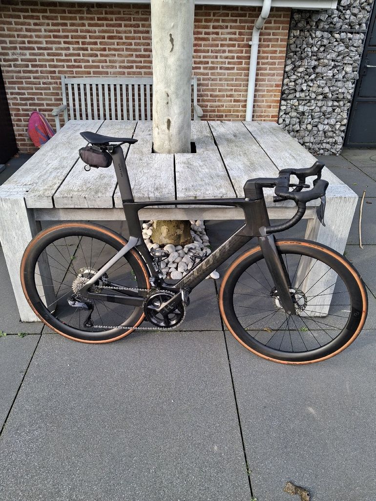 Used Scott Foil RC 10 2023 2023 Road & Gravel, Black — image 1 of 8