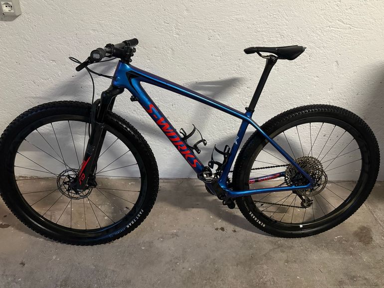 Used Specialized S-Works Epic Hardtail 2019 2019 Mountainbike, Blue, 29 — image 1 of 10