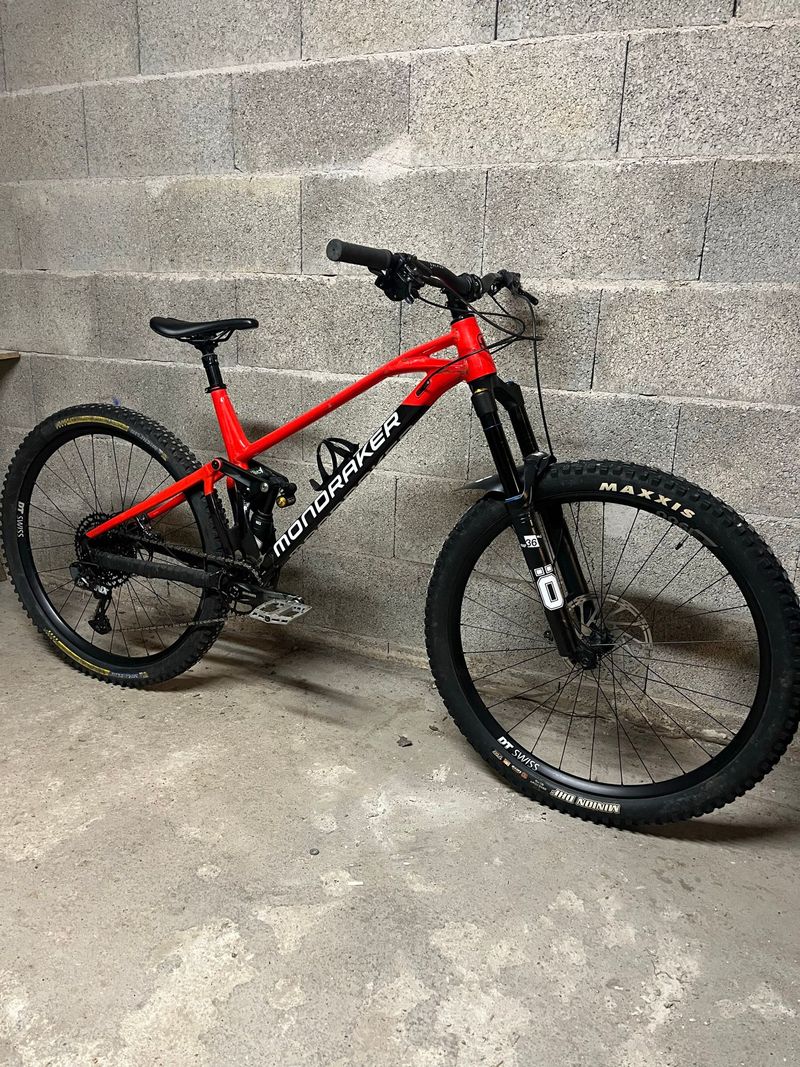 Mondraker FOXY R 2022 2022 MTB usato