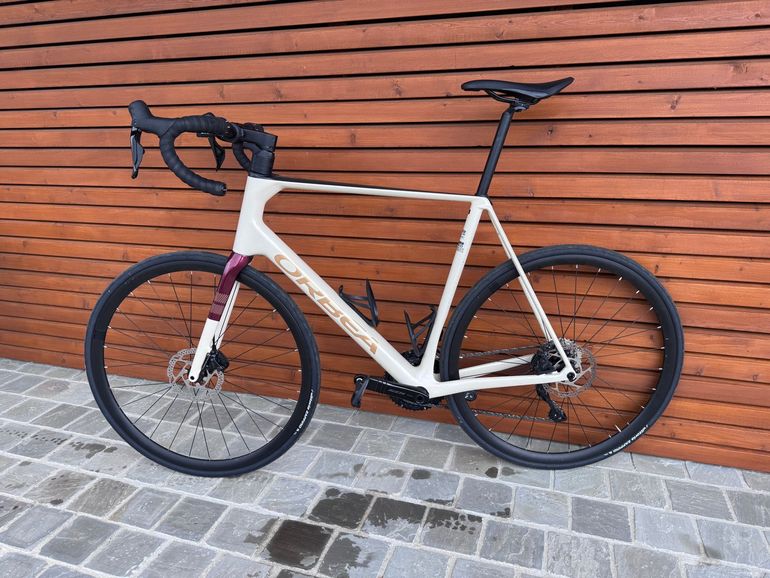 Used Orbea ORCA M30i 2025 2025 Road & Gravel, White — image 1 of 7
