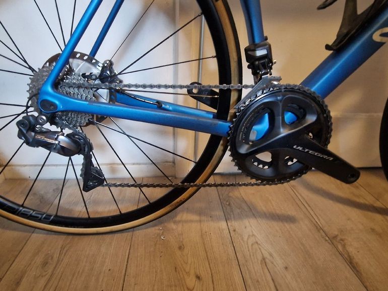 Used Canyon Ultimate CF SL Disc 8.0 Di2 2020 2020 Road & Gravel, Blue — image 3 of 8