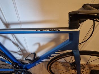 Used Canyon Ultimate CF SL Disc 8.0 Di2 2020 2020 Road & Gravel, Blue — image 2 of 8