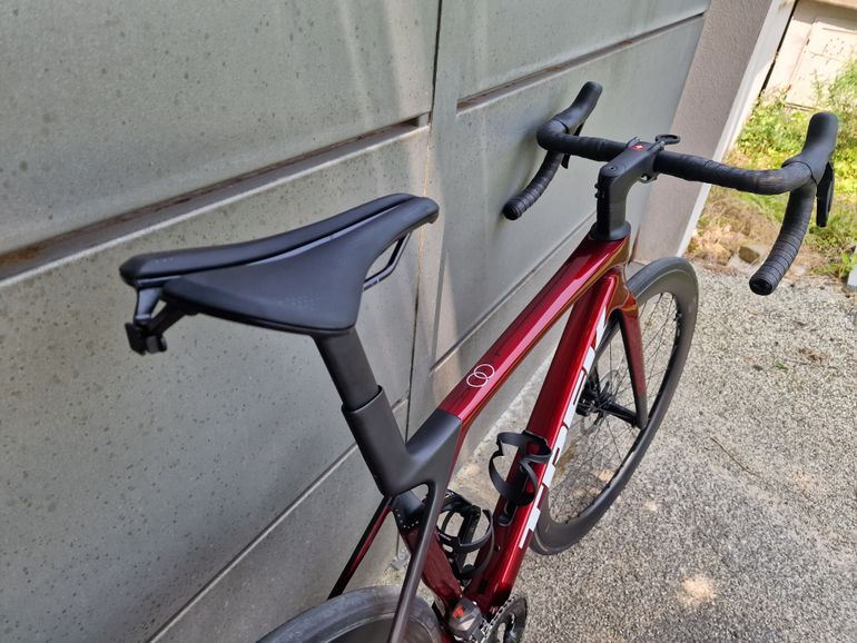 Used Trek Madone SL 6 Gen 8 2025 2025 Road & Gravel, Red — image 5 of 6